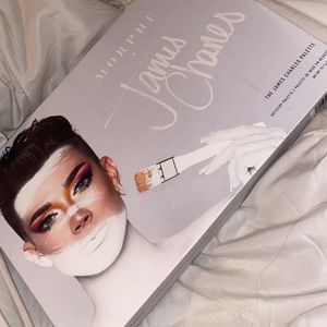 Morphe
The James Charles Palette